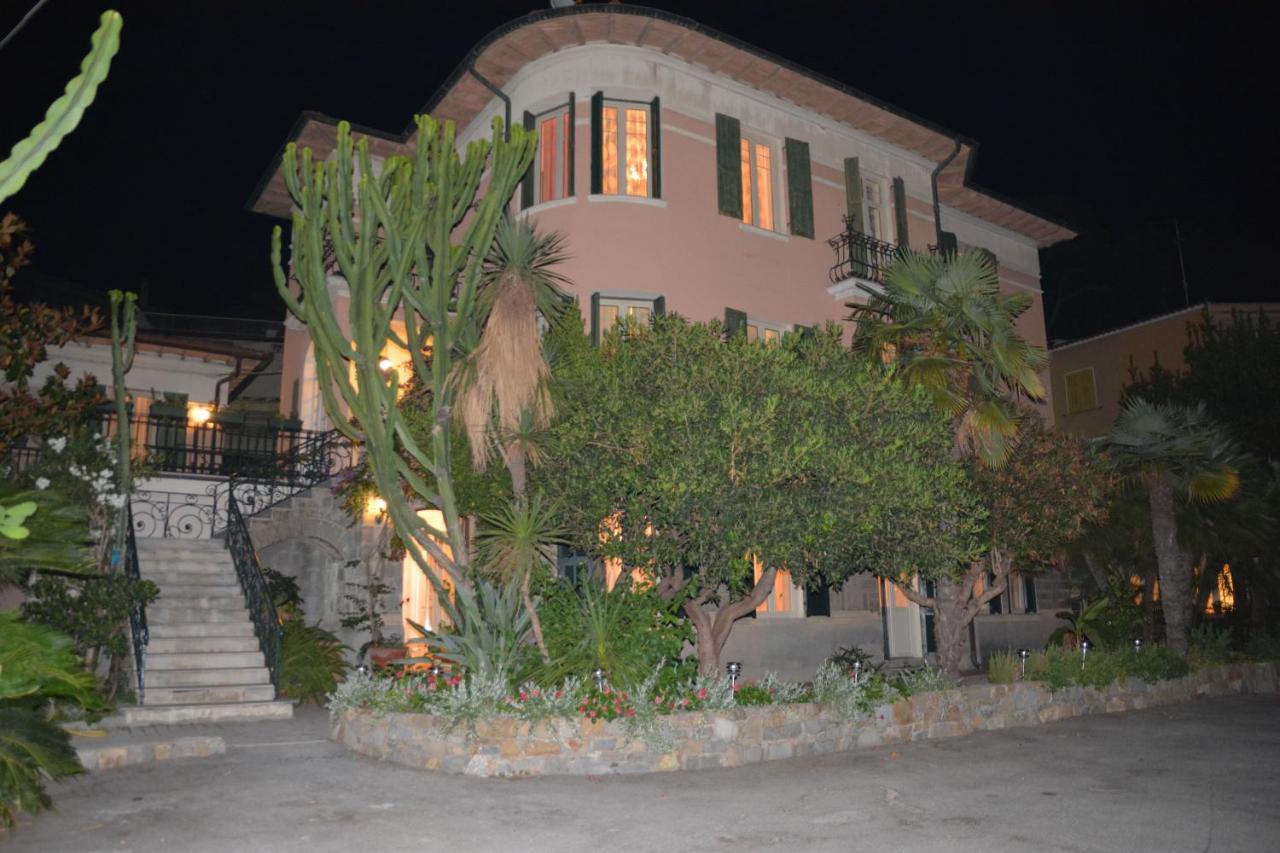 Hotel La Scogliera Bordighera Exterior foto