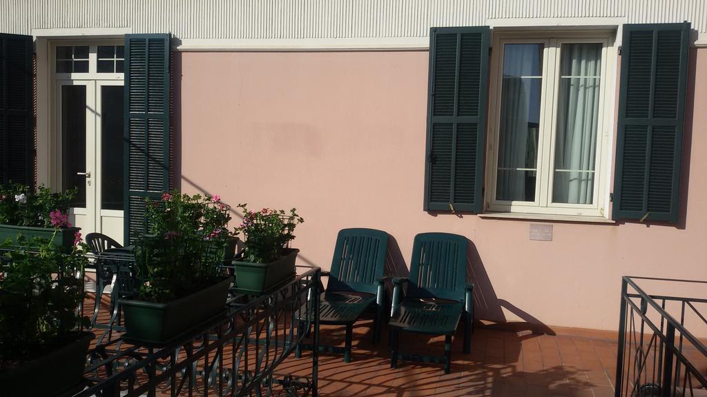 Hotel La Scogliera Bordighera Exterior foto