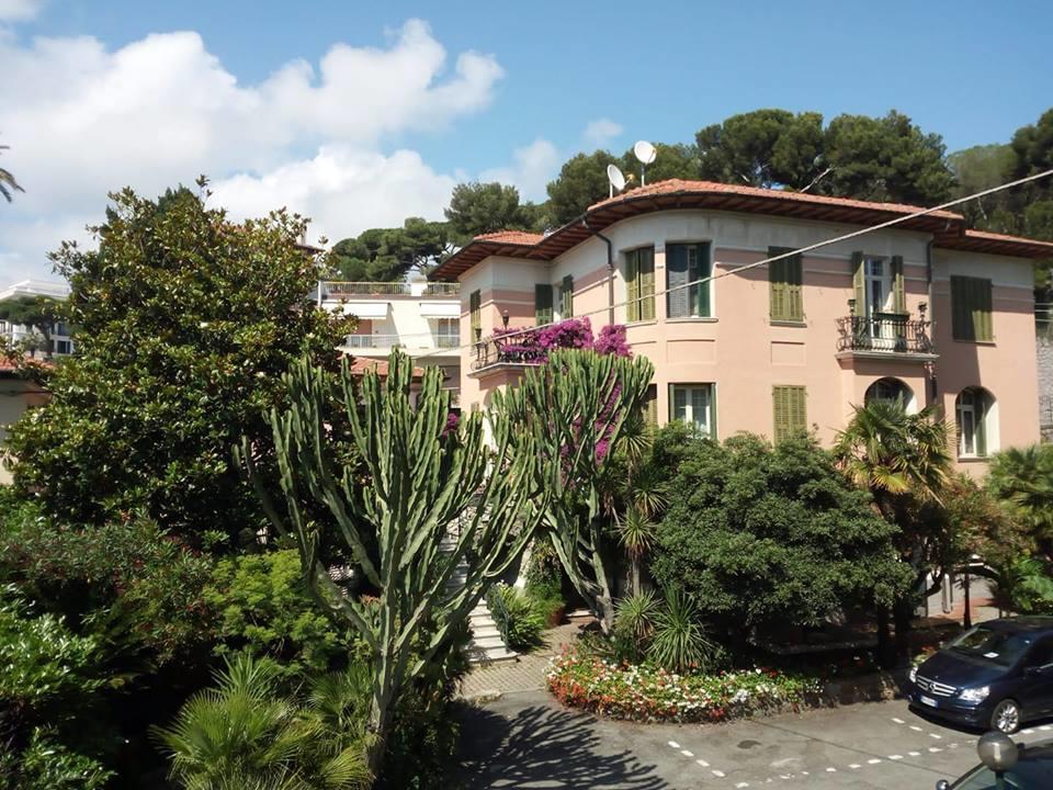 Hotel La Scogliera Bordighera Exterior foto