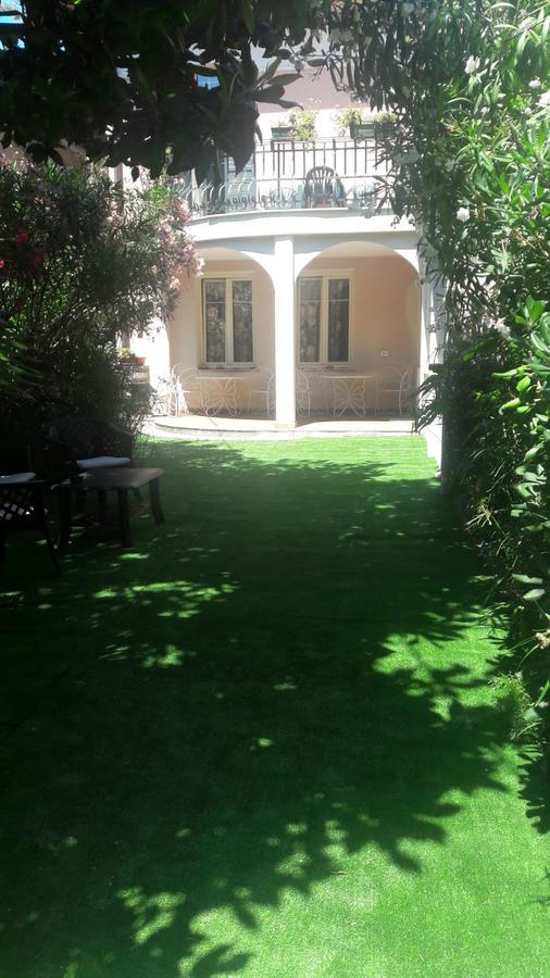 Hotel La Scogliera Bordighera Exterior foto