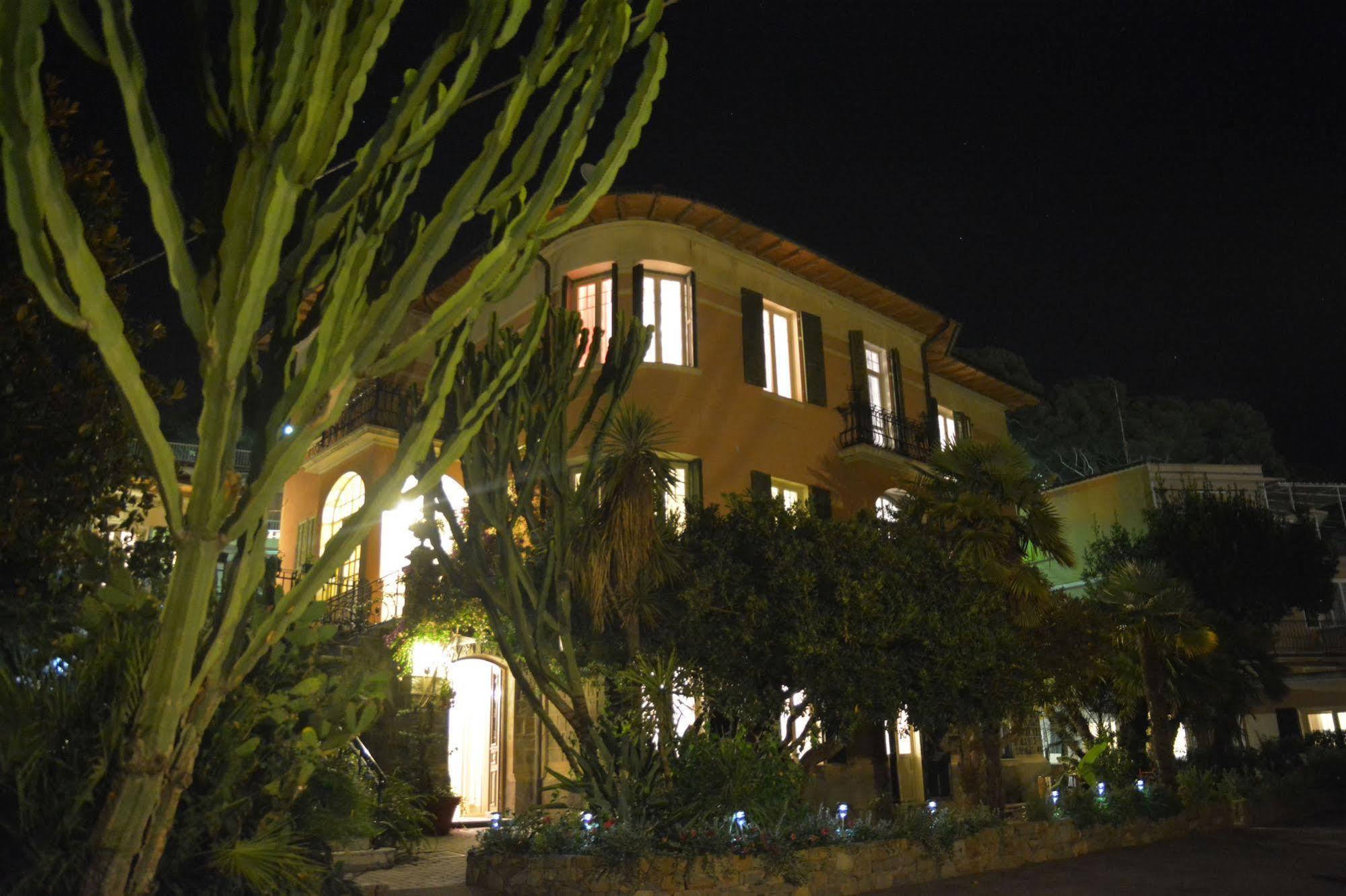 Hotel La Scogliera Bordighera Exterior foto